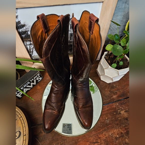 SOLD-Lucchese Women's Brown 8.5 Western Boots - Picture 11 of 11